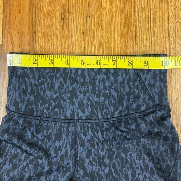 Lululemon Fast and Free High-Rise Crop 23"
Leopard Camo Deep Coal Multi size 2 - Picture 7 of 10